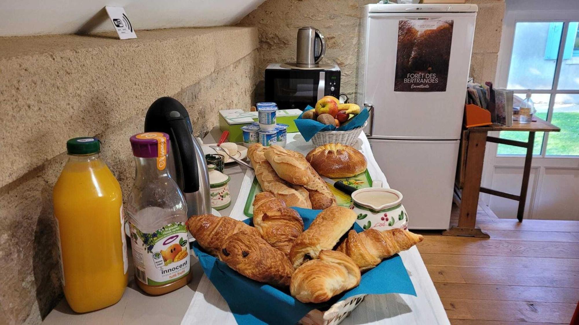 ホテル La Cuvellerie Narcy エクステリア 写真